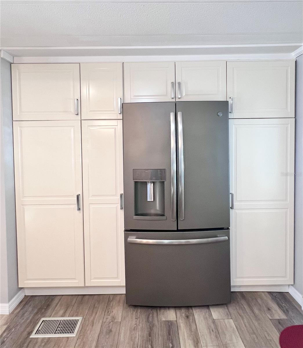 FAIRWAY VILLAGE MOBILE HOME PARK UNREC - Residential