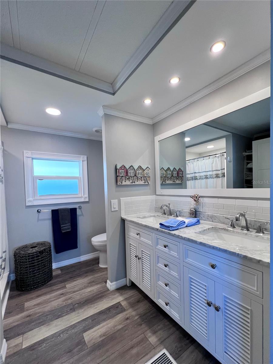 FAIRWAY VILLAGE MOBILE HOME PARK UNREC - Residential