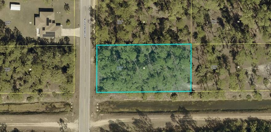 A VACANT LOT IN LEHIGH ACRES IN LEE COUNTY!!!