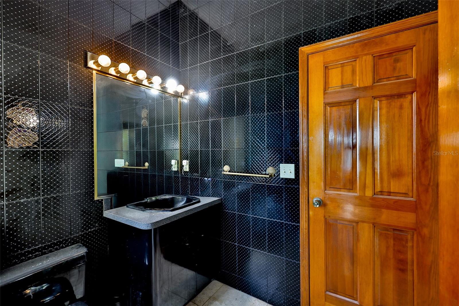 SYMPHONY ISLES UNIT FIVE - Residential