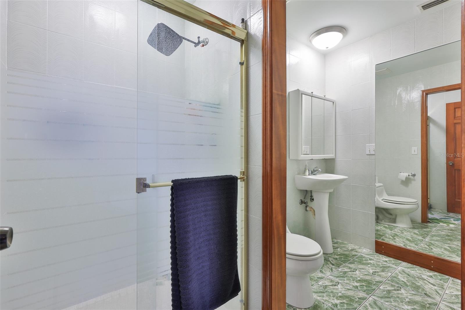 SYMPHONY ISLES UNIT FIVE - Residential