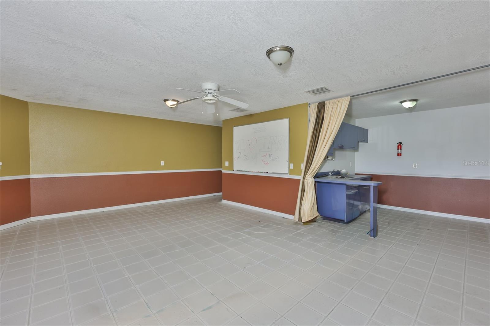 SYMPHONY ISLES UNIT FIVE - Residential