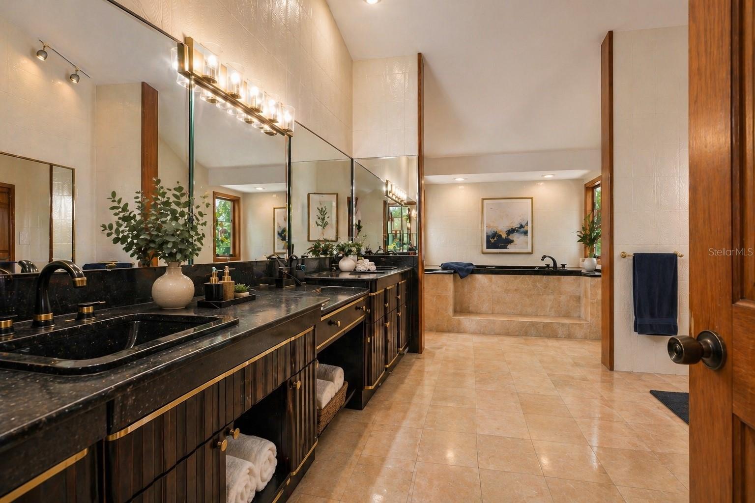 SYMPHONY ISLES UNIT FIVE - Residential