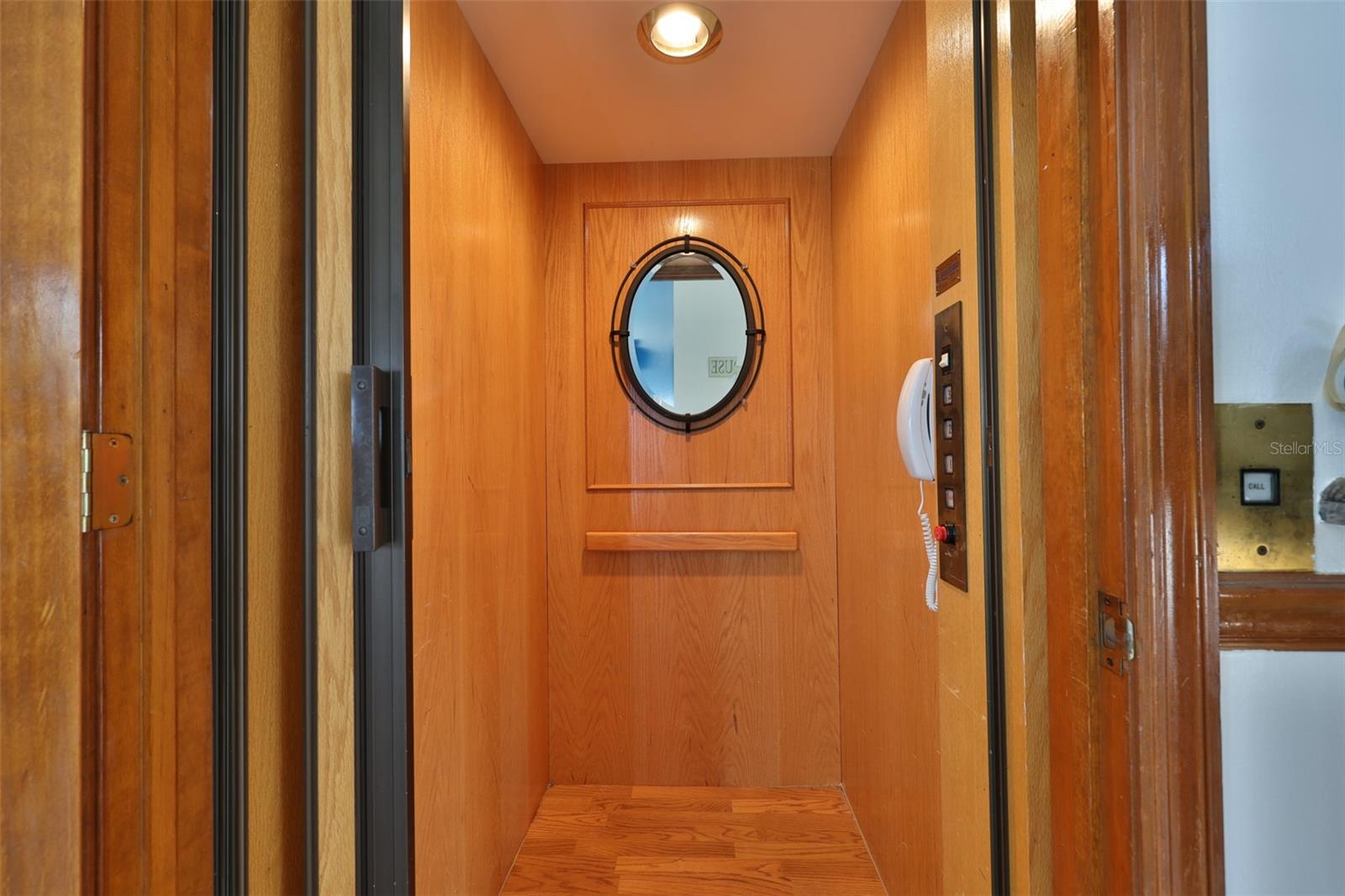 SYMPHONY ISLES UNIT FIVE - Residential