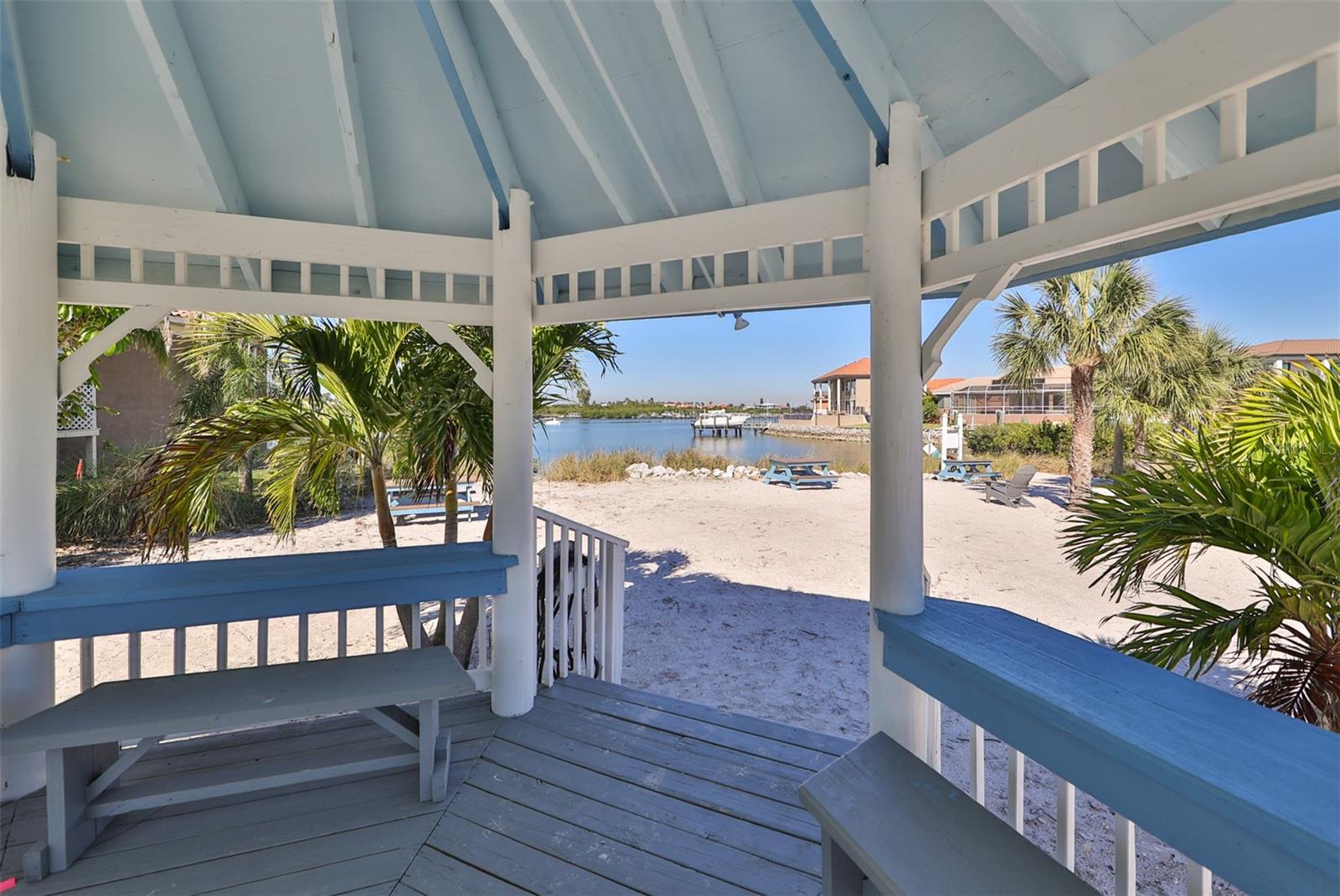 SYMPHONY ISLES UNIT FIVE - Residential