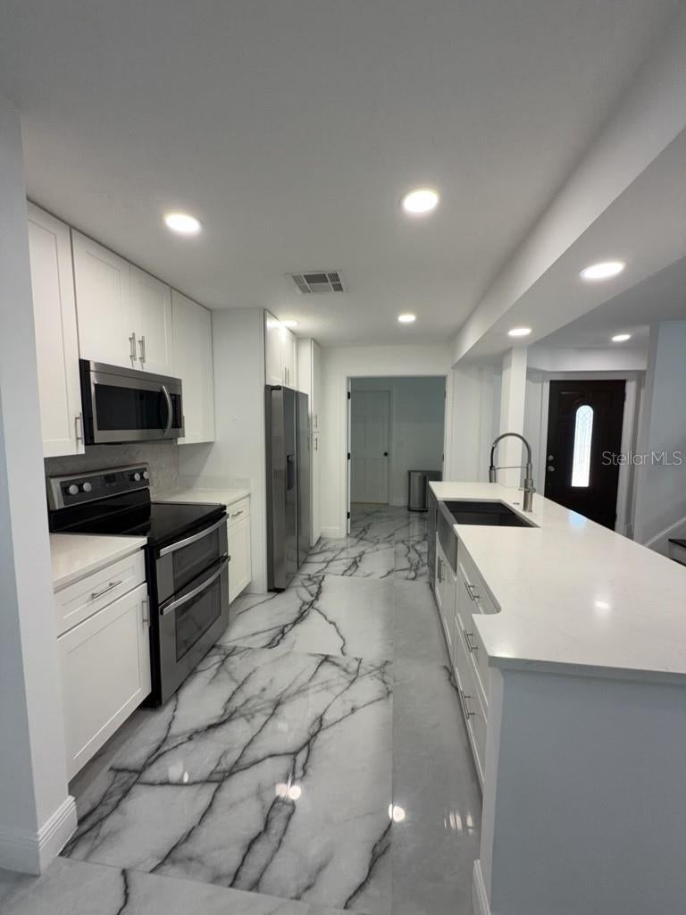 Photo of 8212 Citrus Chase Drive, Orlando, FL 32836 (MLS # O6427827)