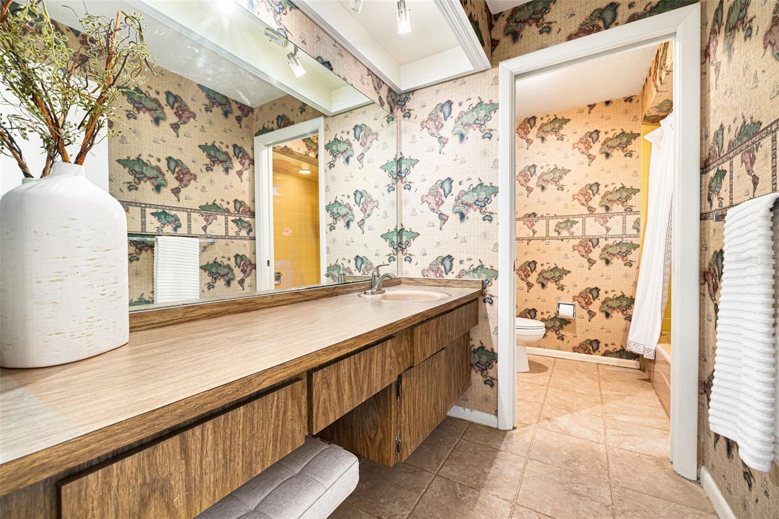 DEL ORO GROVES 1ST ADD - Residential