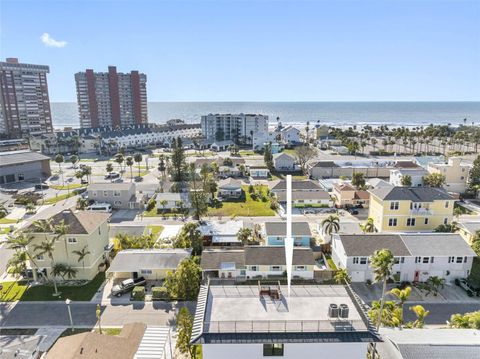 18077 3RD STREET REDINGTON SHORES FL 33708