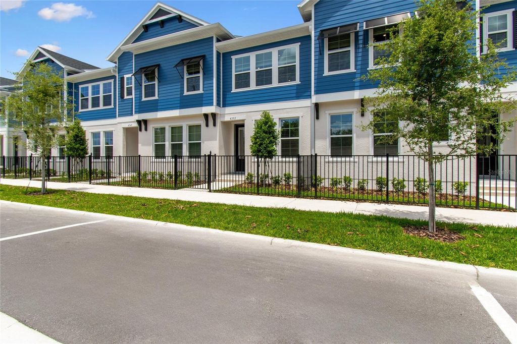 Photo of 4353 Roush Avenue, Orlando, FL 32803 (MLS # TB8507013)