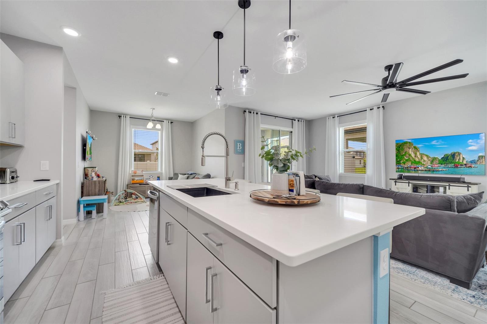 SUN BROOKE - Residential