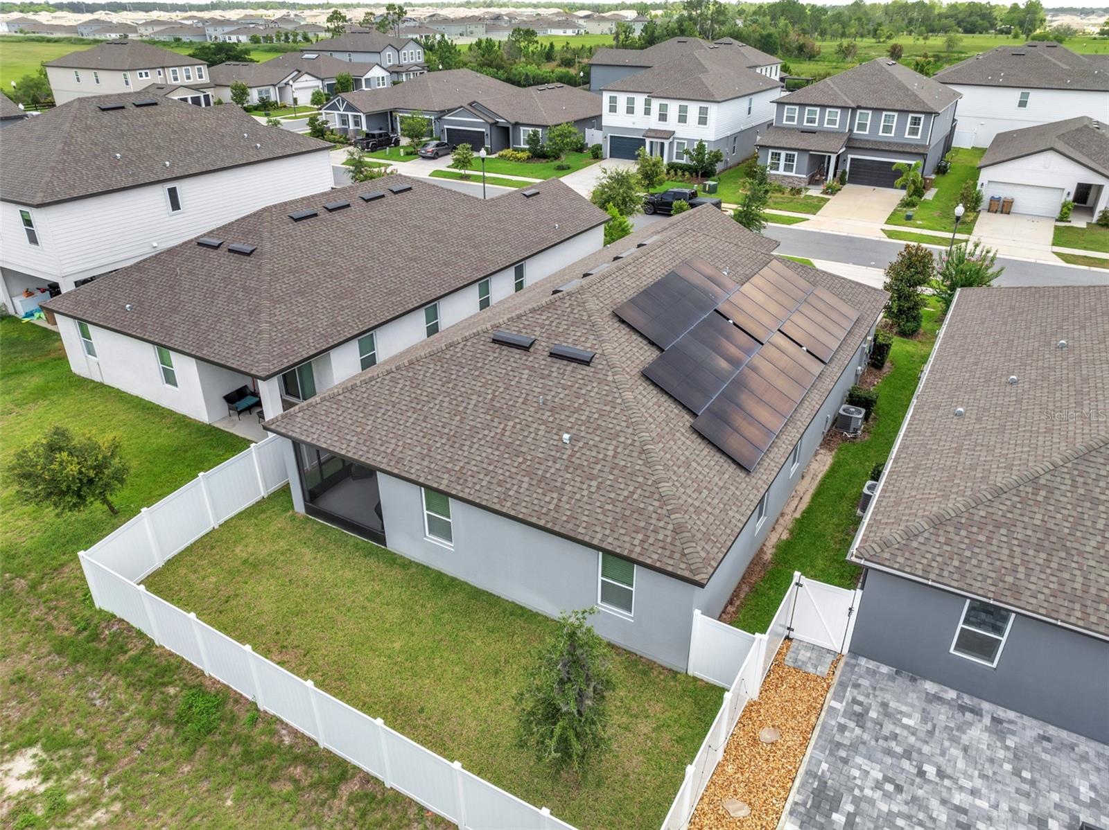 SUN BROOKE - Residential