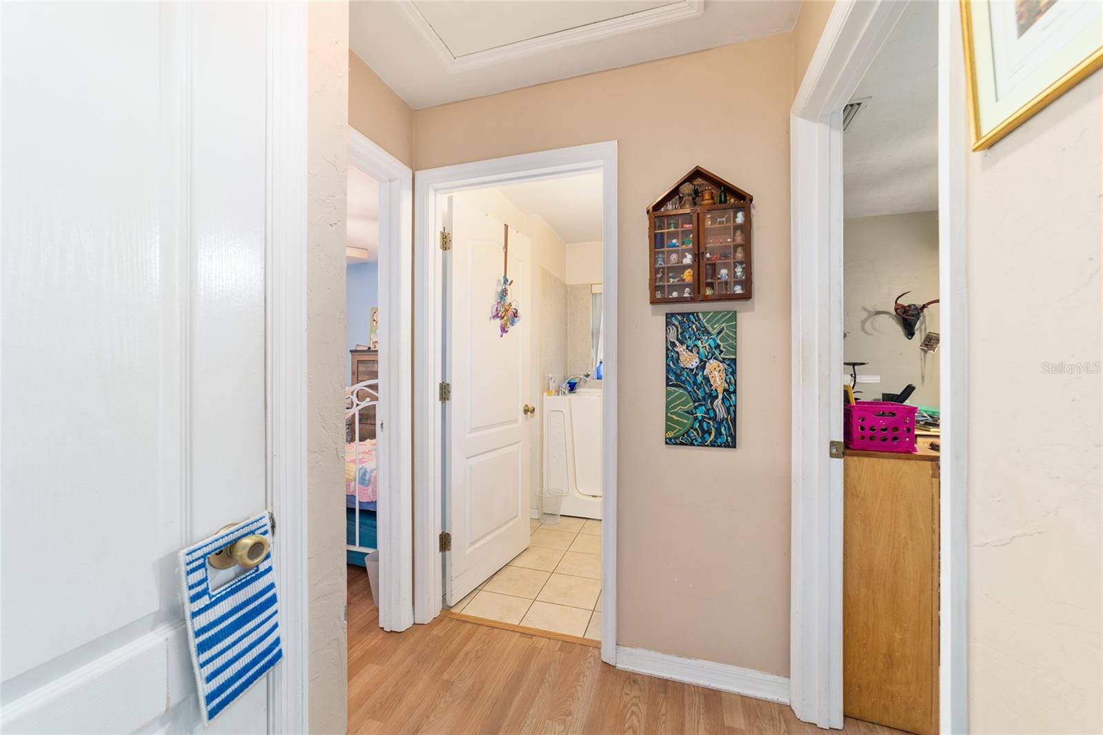 MELROSE LANDING - Residential