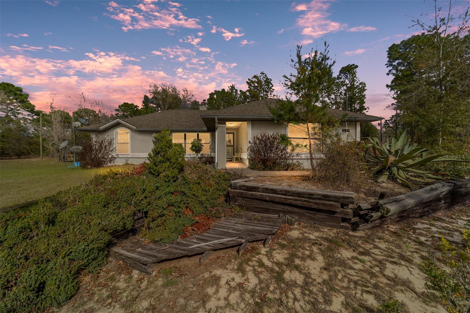 MELROSE LANDING - Residential