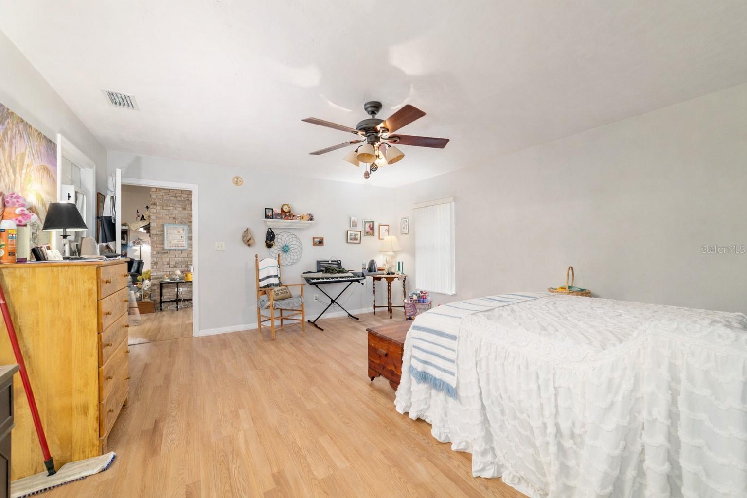 MELROSE LANDING - Residential