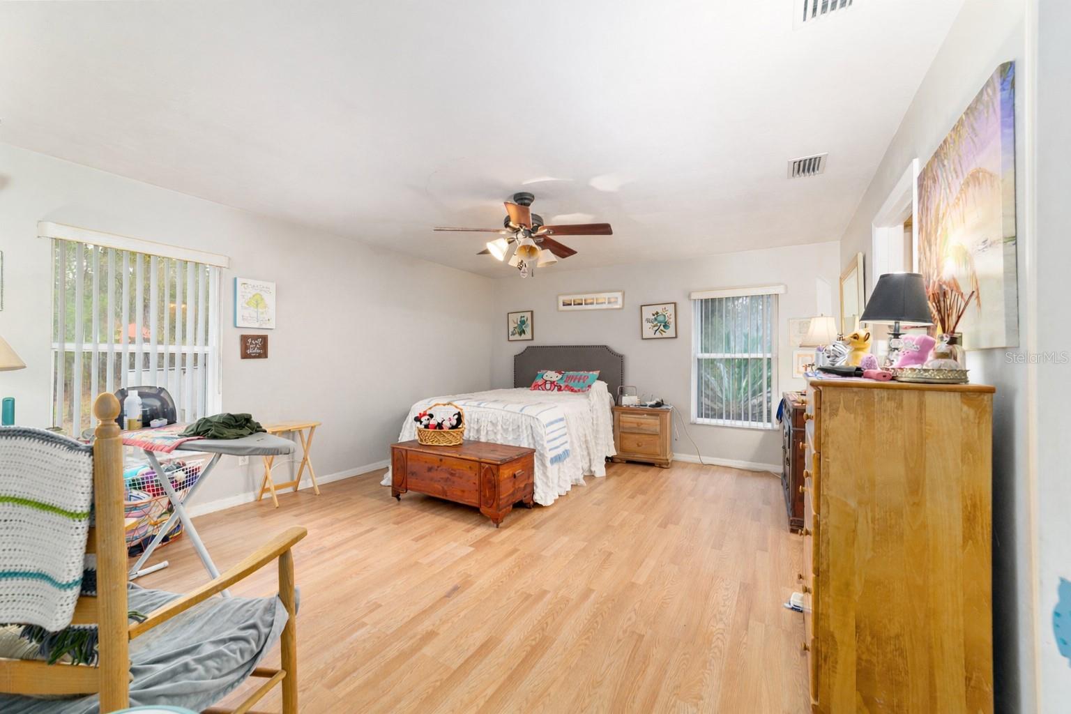 MELROSE LANDING - Residential