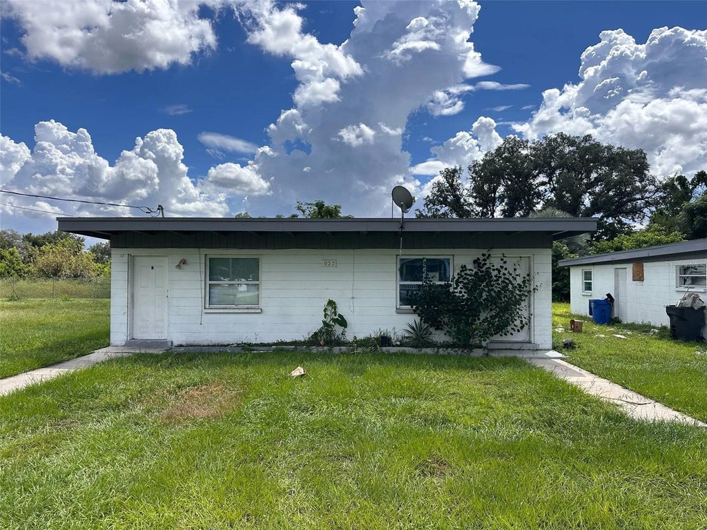 Photo of 919 E 122nd Avenue, Tampa, FL 33612 (MLS # TB8546608)