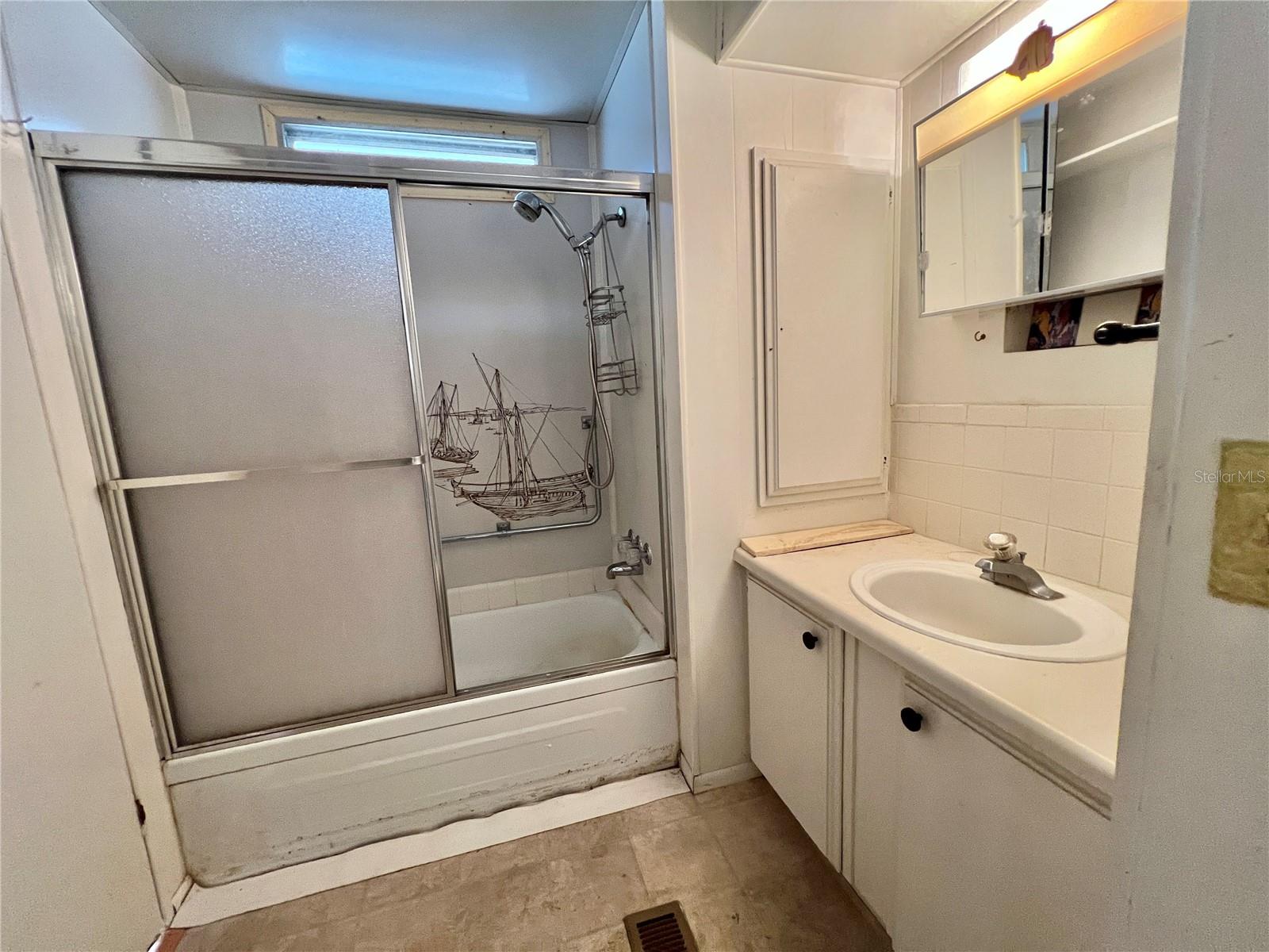 HAWTHORNE AT LEESBURG A COOP - Residential