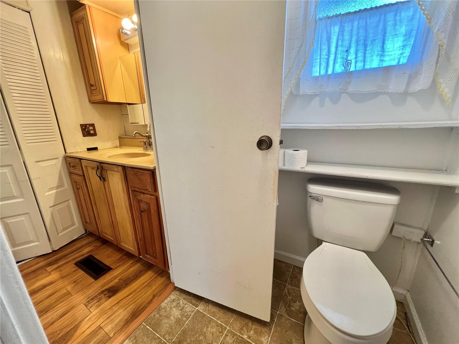 HAWTHORNE AT LEESBURG A COOP - Residential