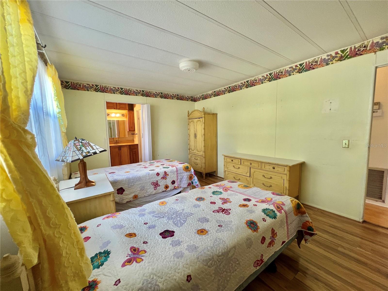 HAWTHORNE AT LEESBURG A COOP - Residential