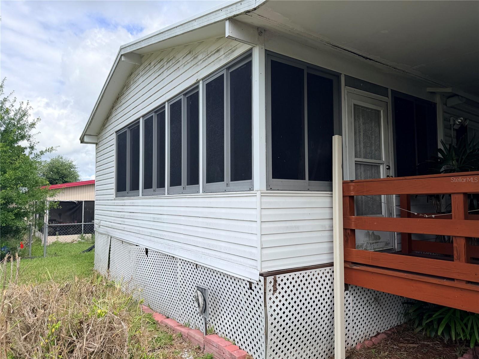 LAKE MARIANA ACRES - Residential