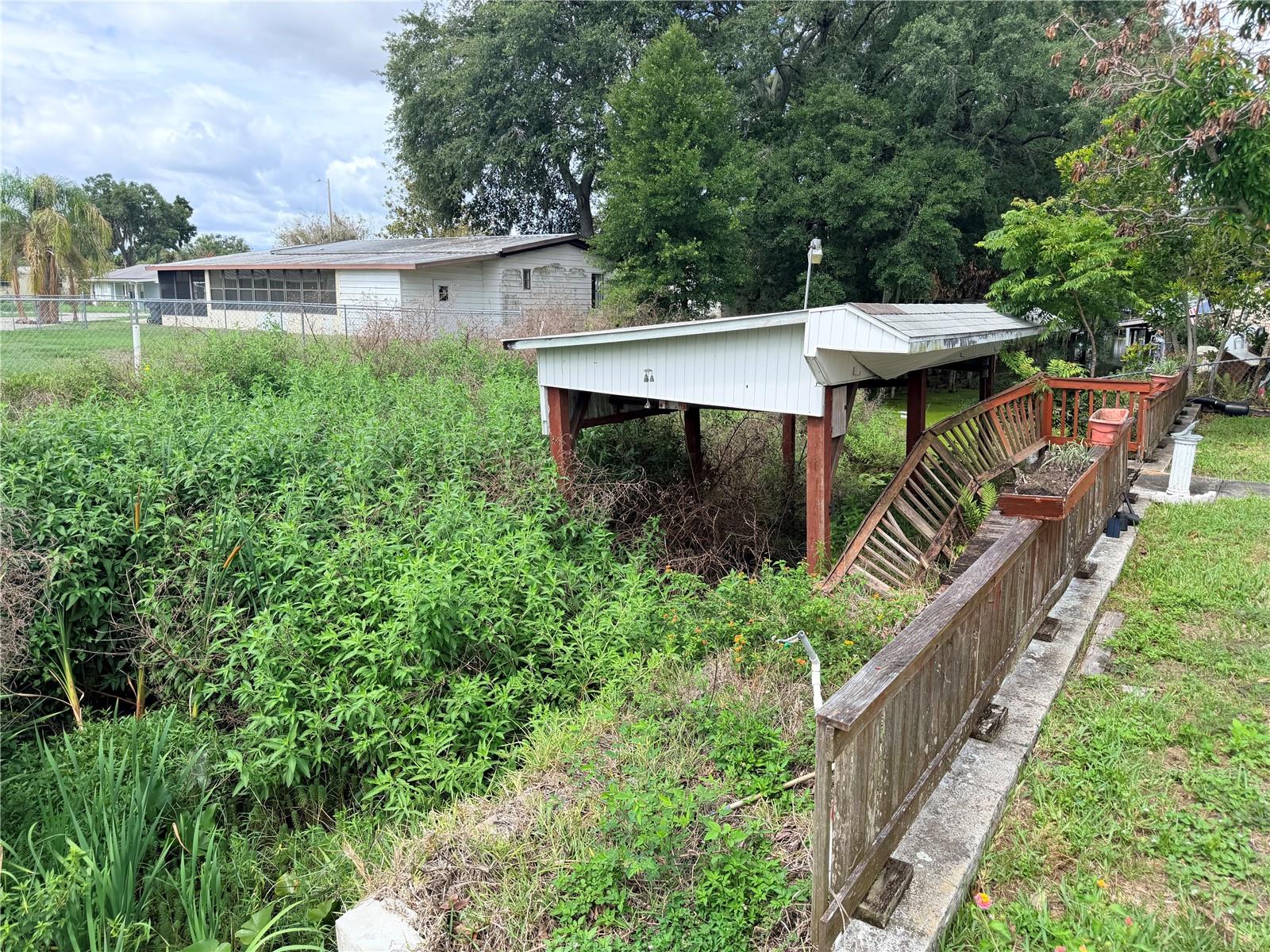 LAKE MARIANA ACRES - Residential