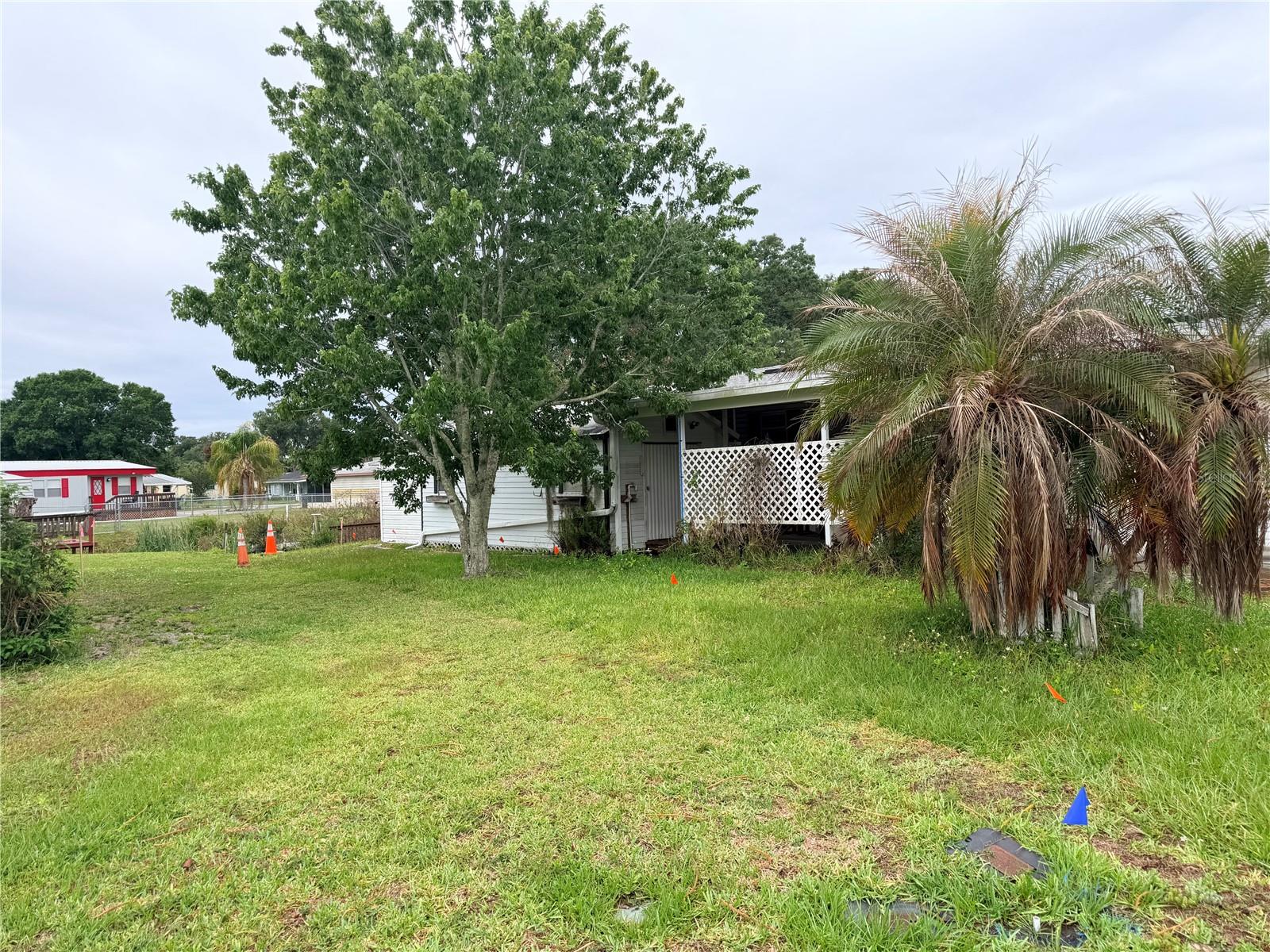 LAKE MARIANA ACRES - Residential