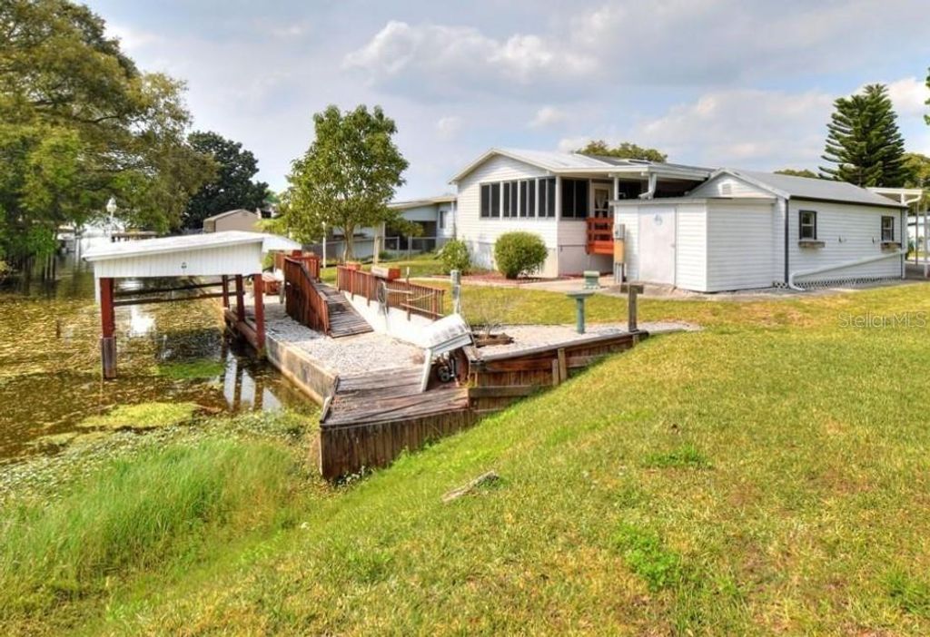 Photo of 2154 Lois Boulevard, Lake Alfred, FL 33850 (MLS # P4938601)