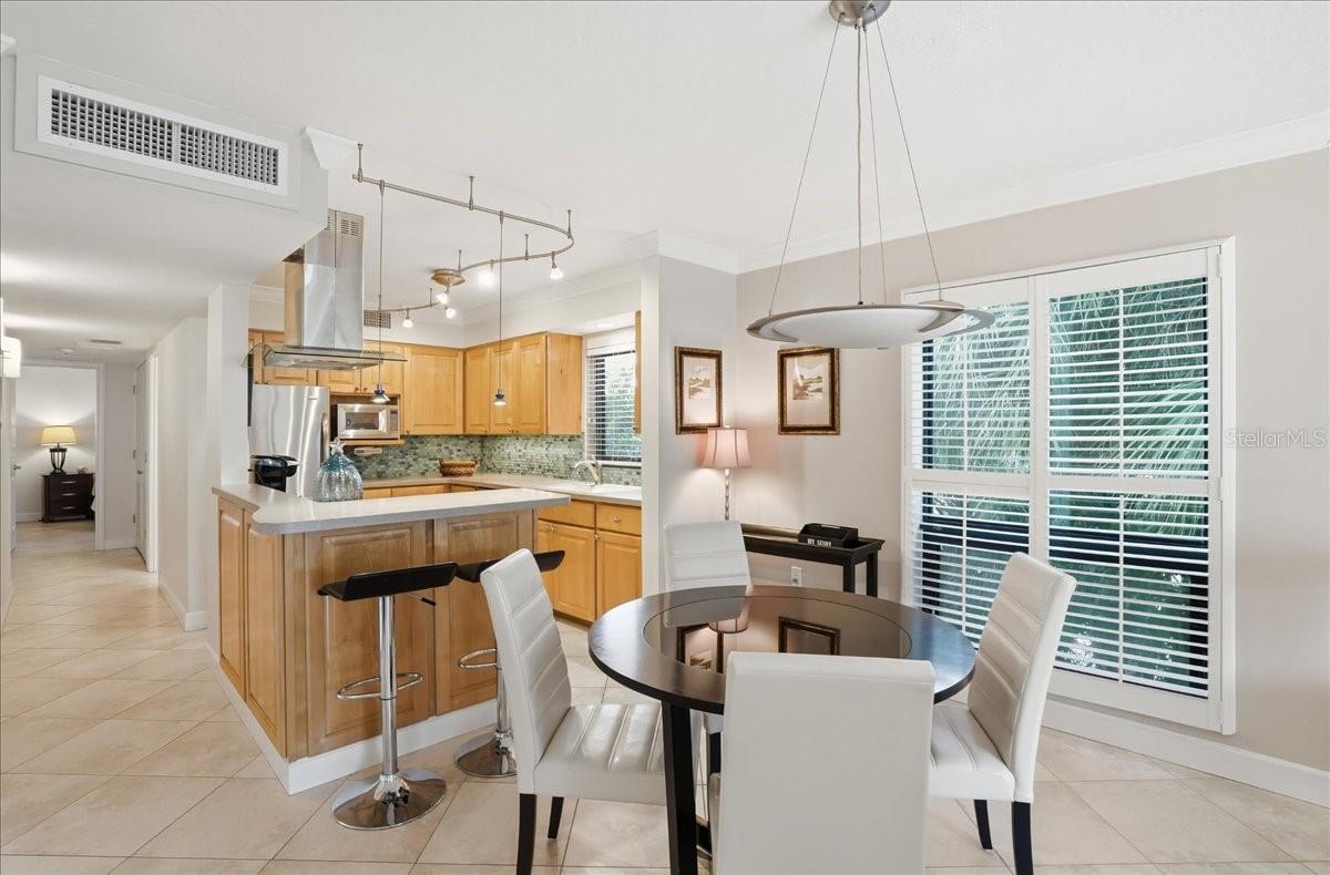 WEST WINDS OF HOLMES BEACH II - Residential