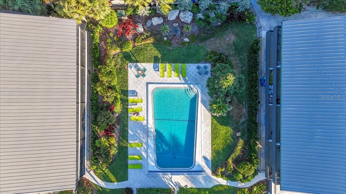 WEST WINDS OF HOLMES BEACH II - Residential