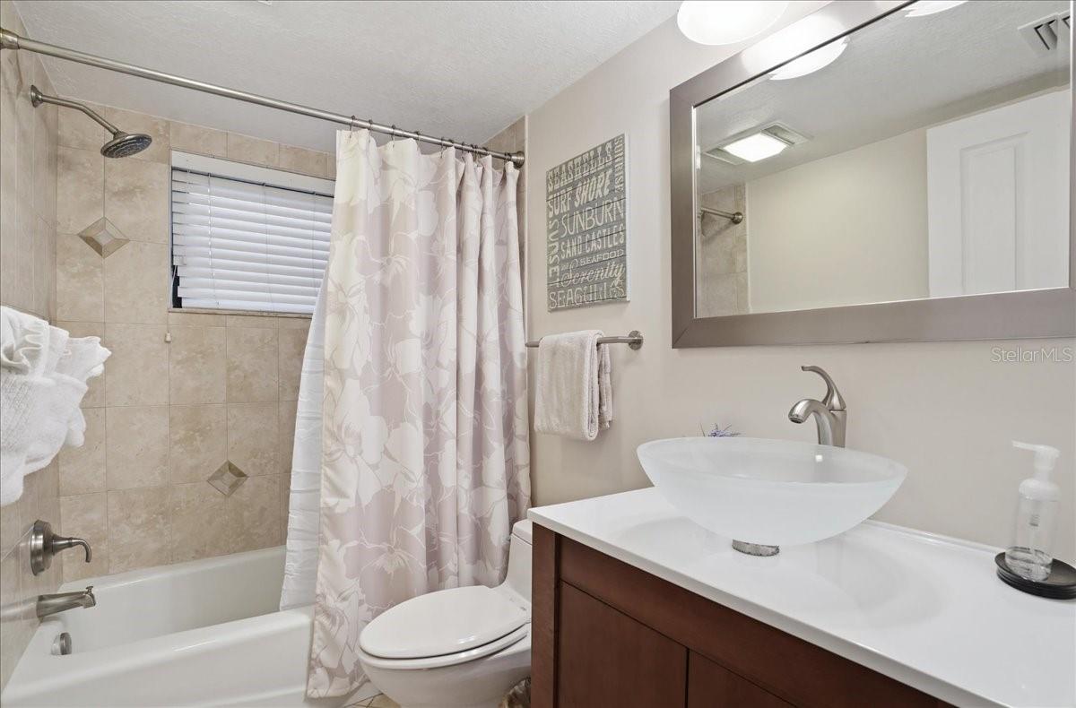 WEST WINDS OF HOLMES BEACH II - Residential