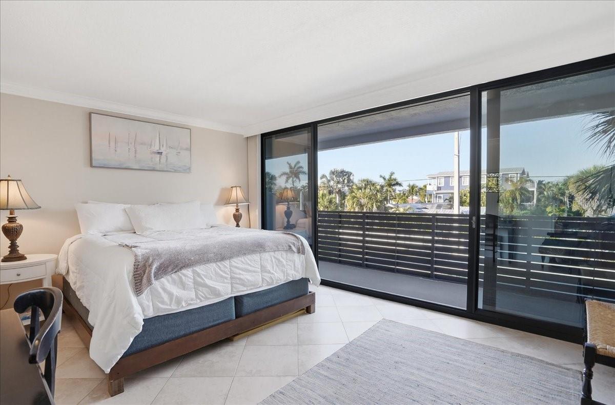 WEST WINDS OF HOLMES BEACH II - Residential