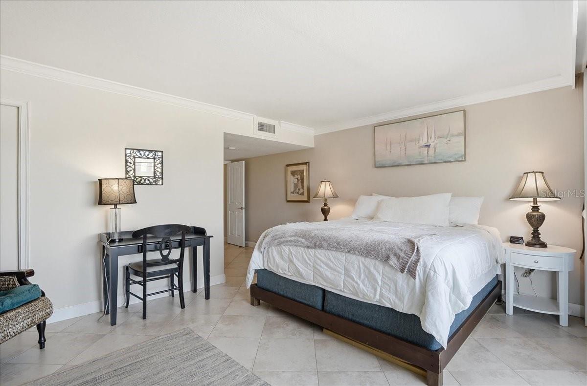 WEST WINDS OF HOLMES BEACH II - Residential