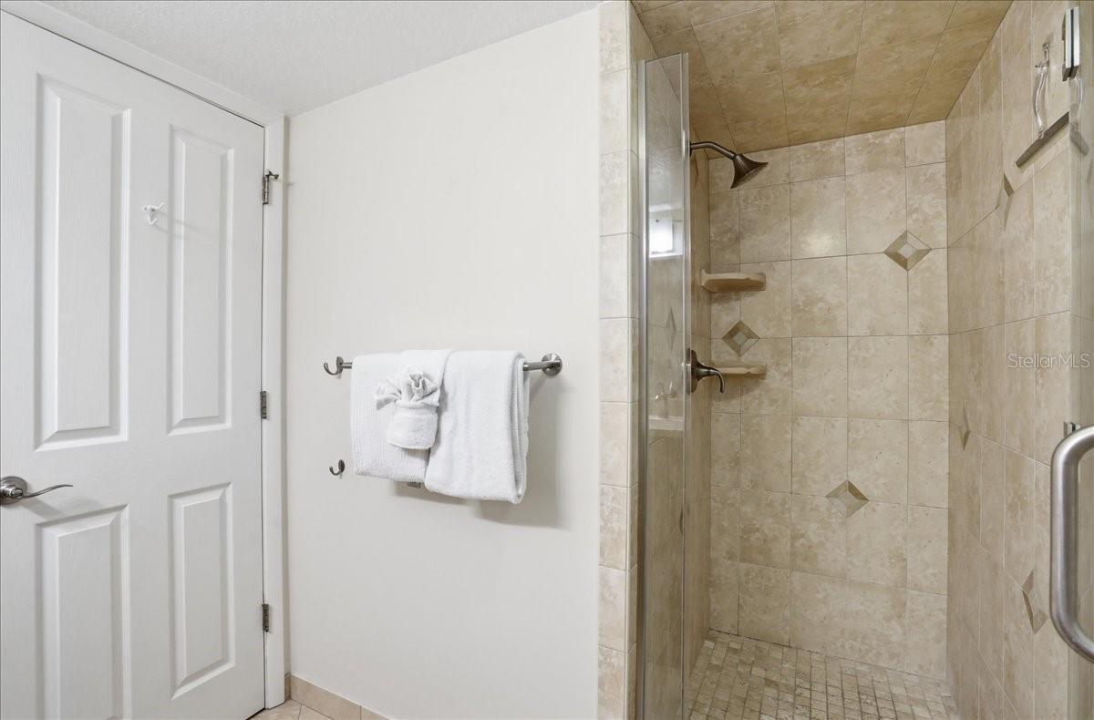 WEST WINDS OF HOLMES BEACH II - Residential