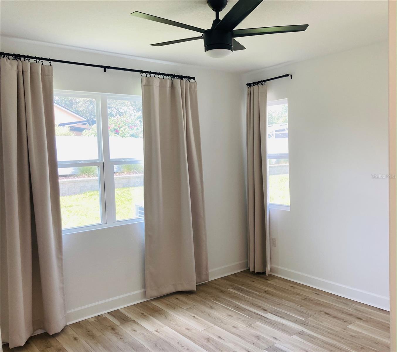 SEASONS/SILVER BASIN - Residential