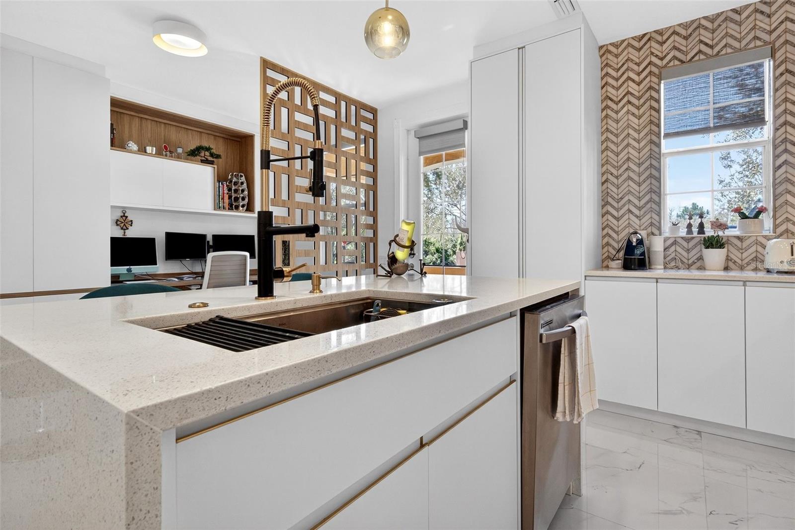 VILLAGEWALK/LK NONAA 01B - Residential