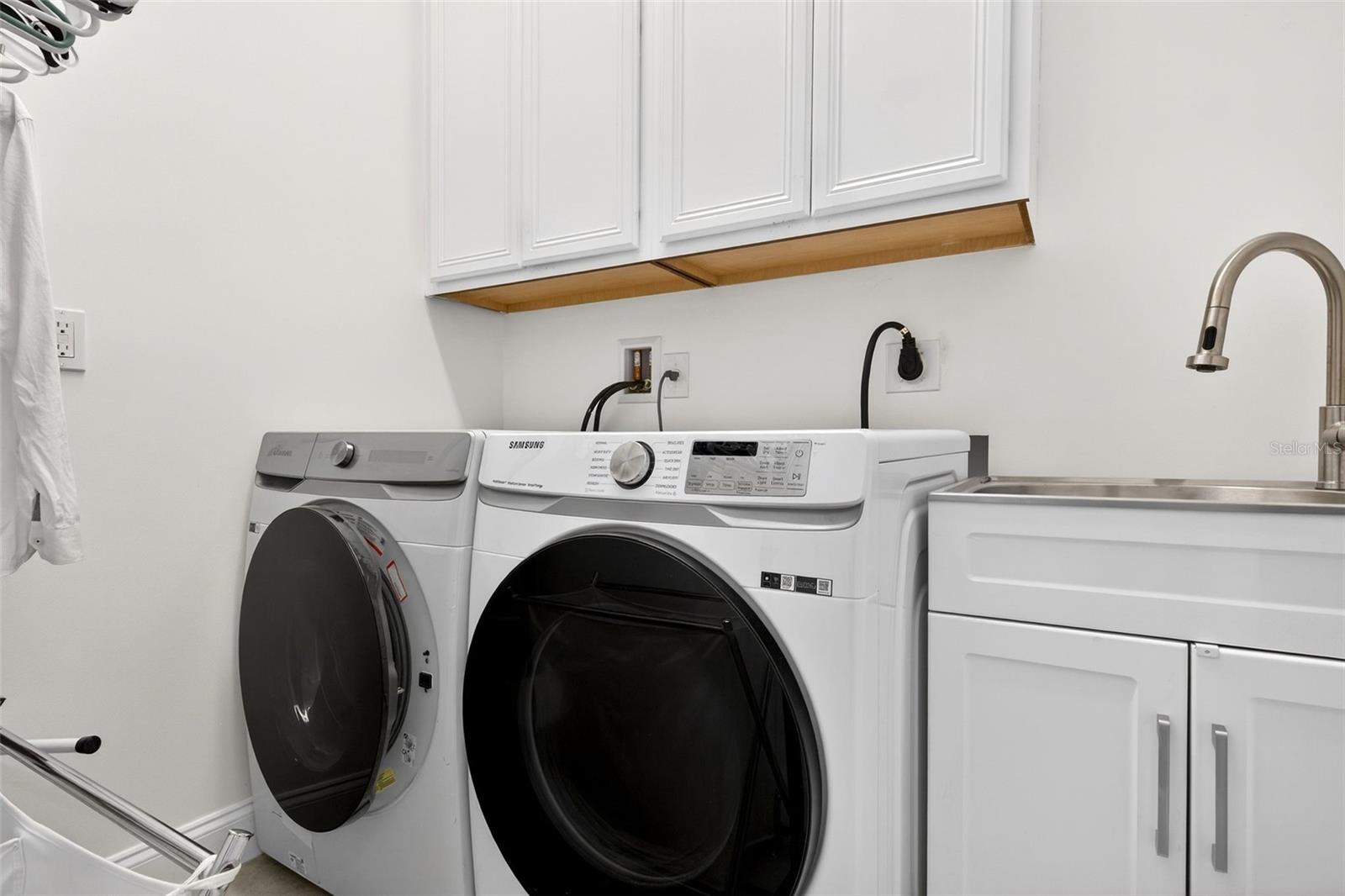 VILLAGEWALK/LK NONAA 01B - Residential