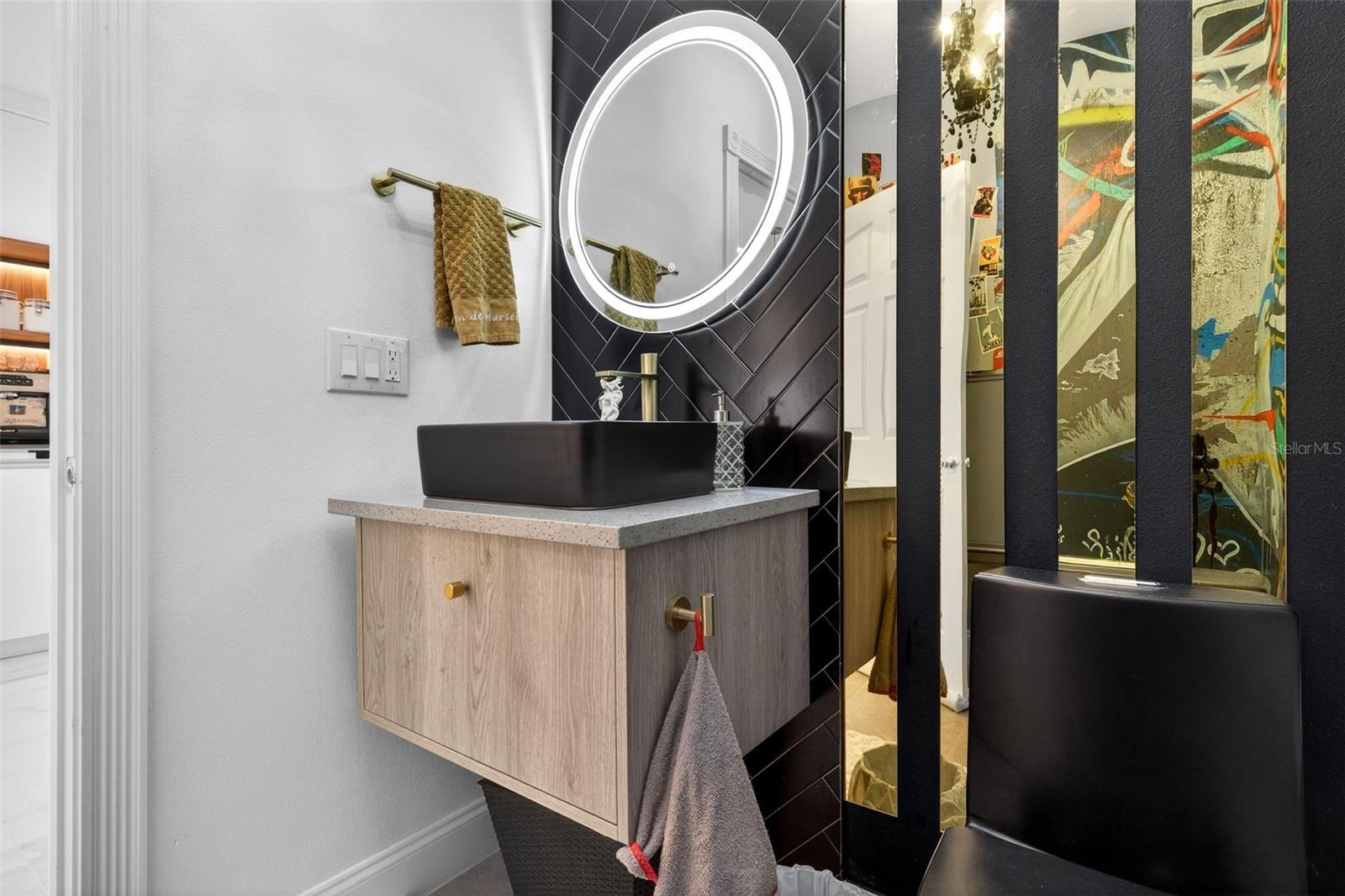 VILLAGEWALK/LK NONAA 01B - Residential