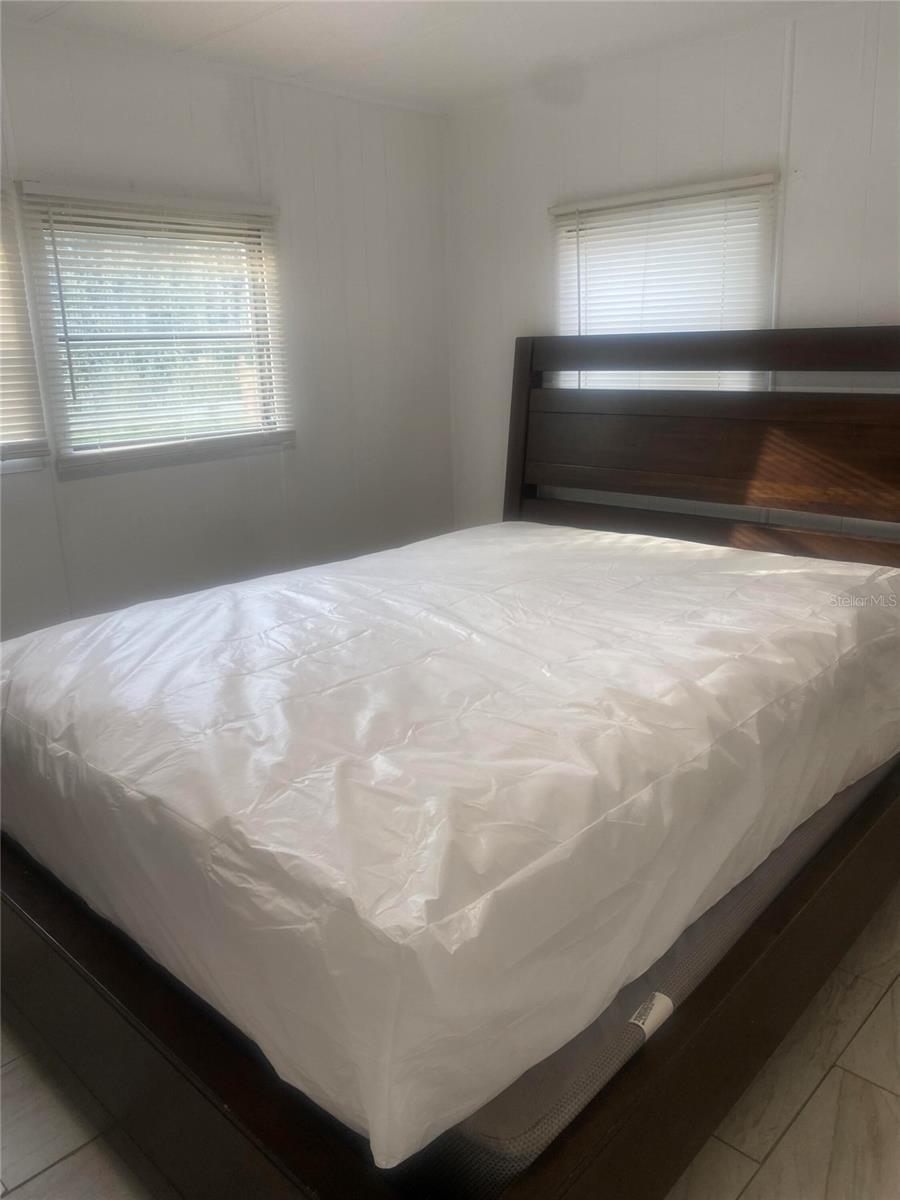 ACREAGE & UNREC - Residential Income