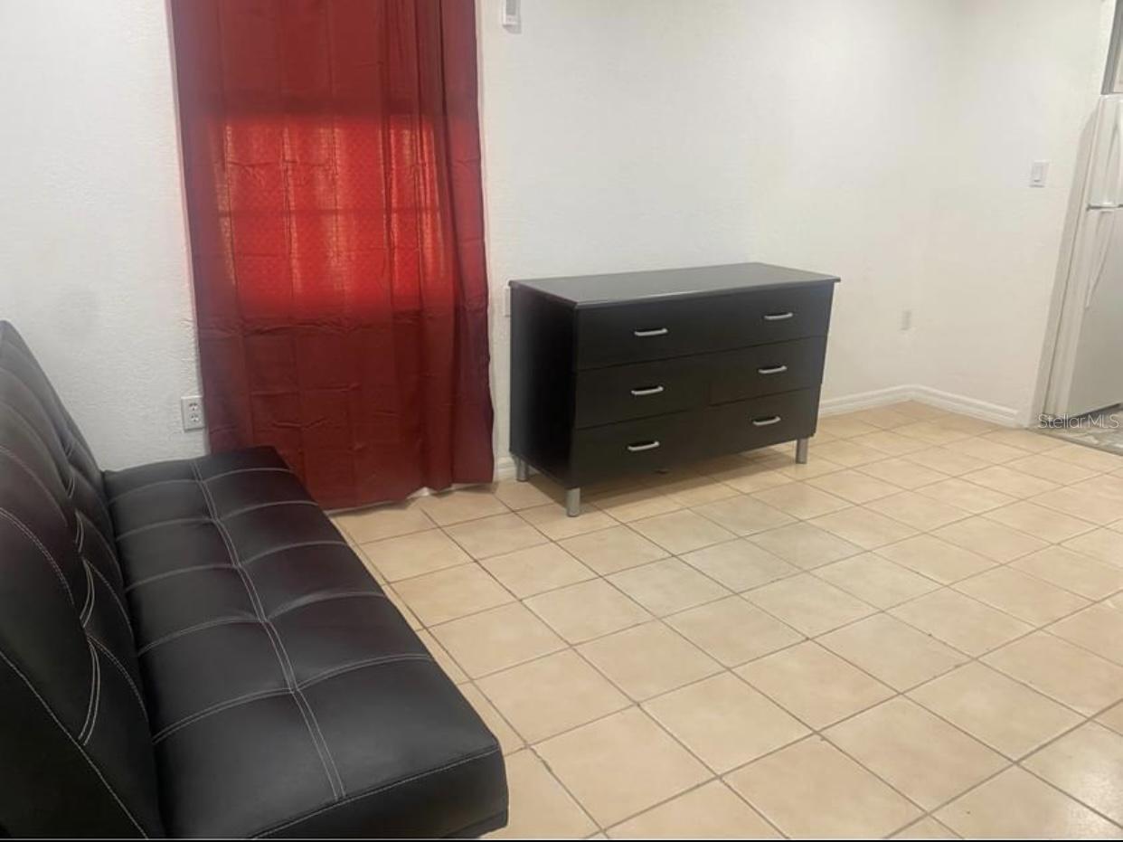 ACREAGE & UNREC - Residential Income