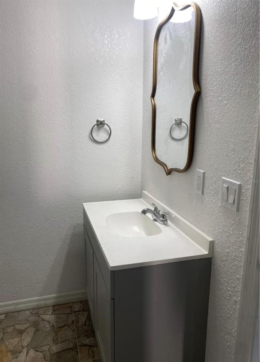 ACREAGE & UNREC - Residential Income