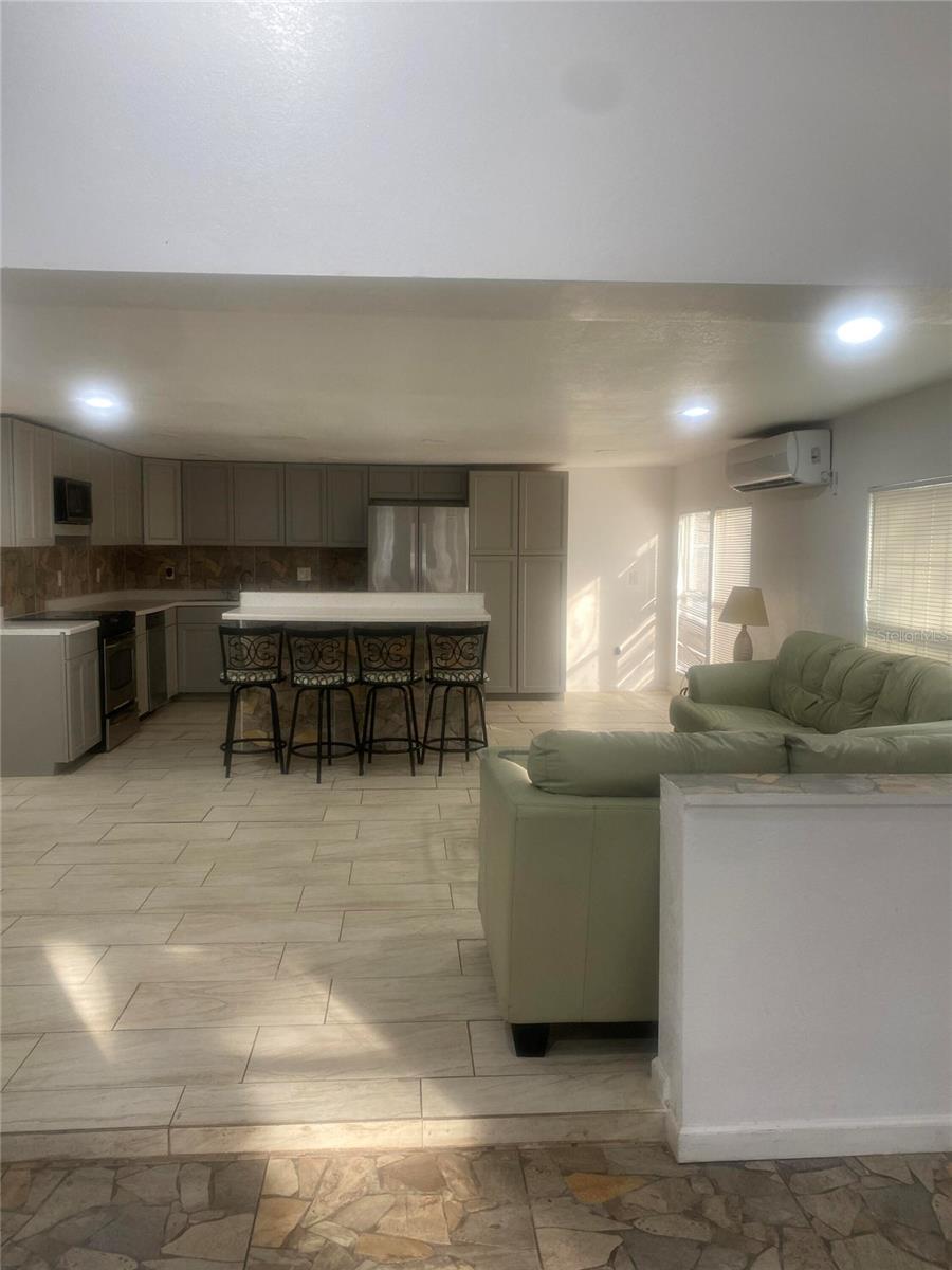 ACREAGE & UNREC - Residential Income