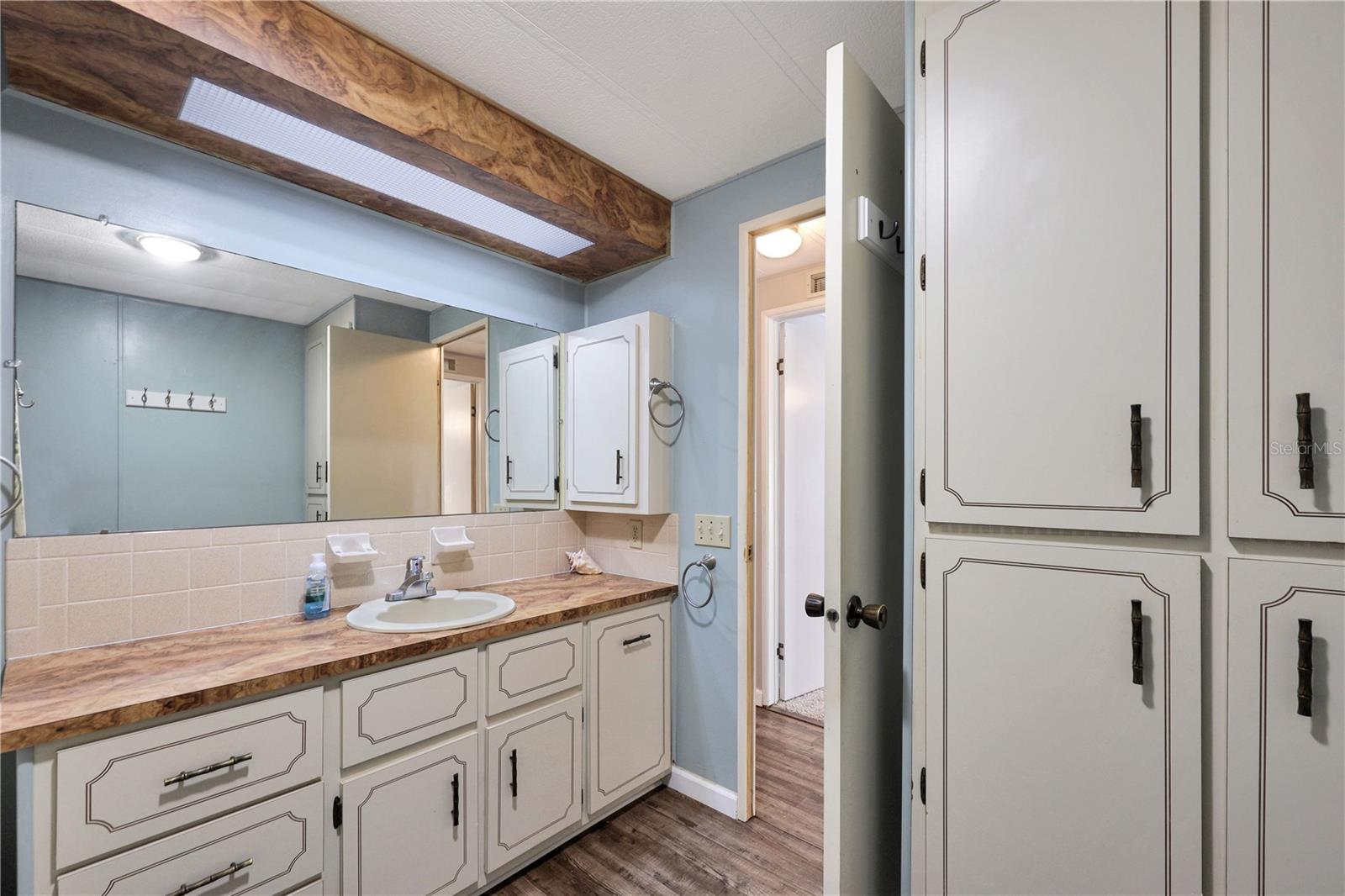 MAPLE LEAF ESTATES - Residential