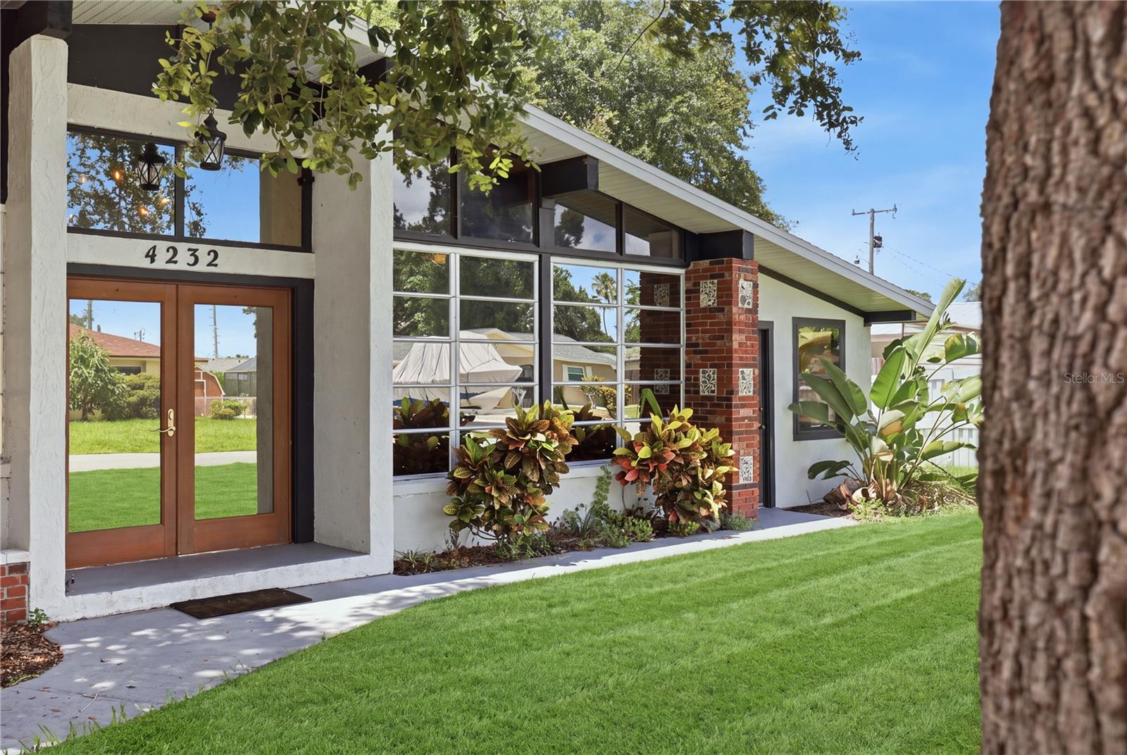 Search Properties for Sale 3 4232 PANDORA ROAD