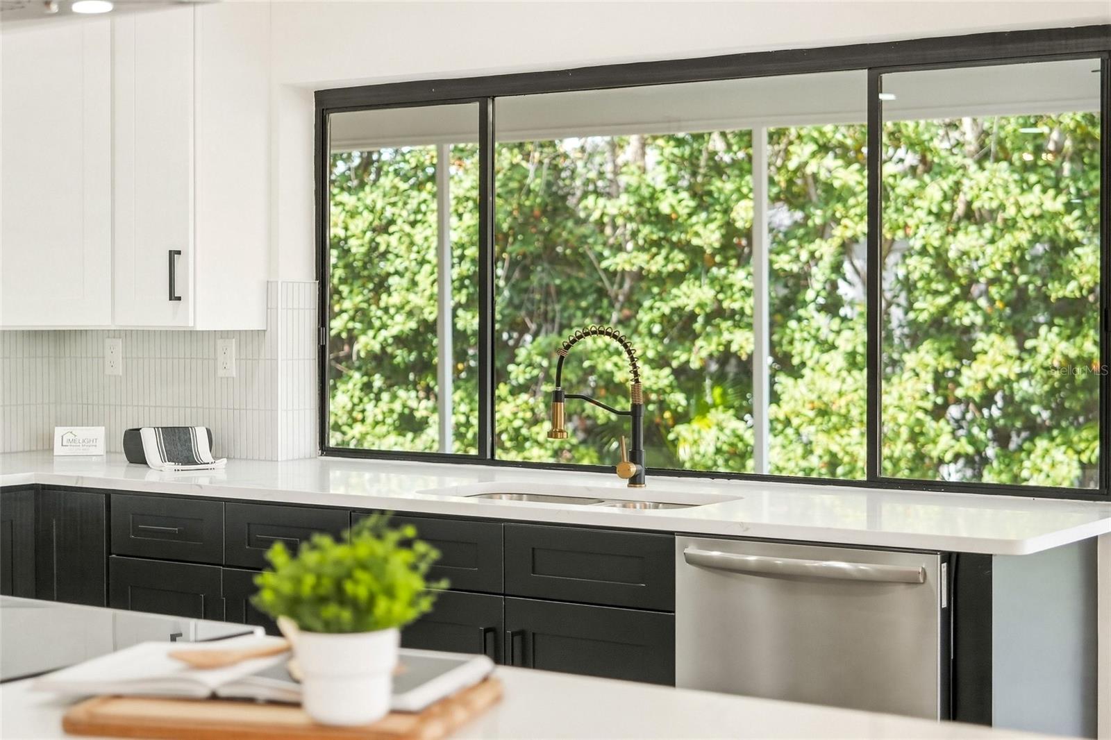 FAIRWAY ESTATES 7TH ADD - Residential