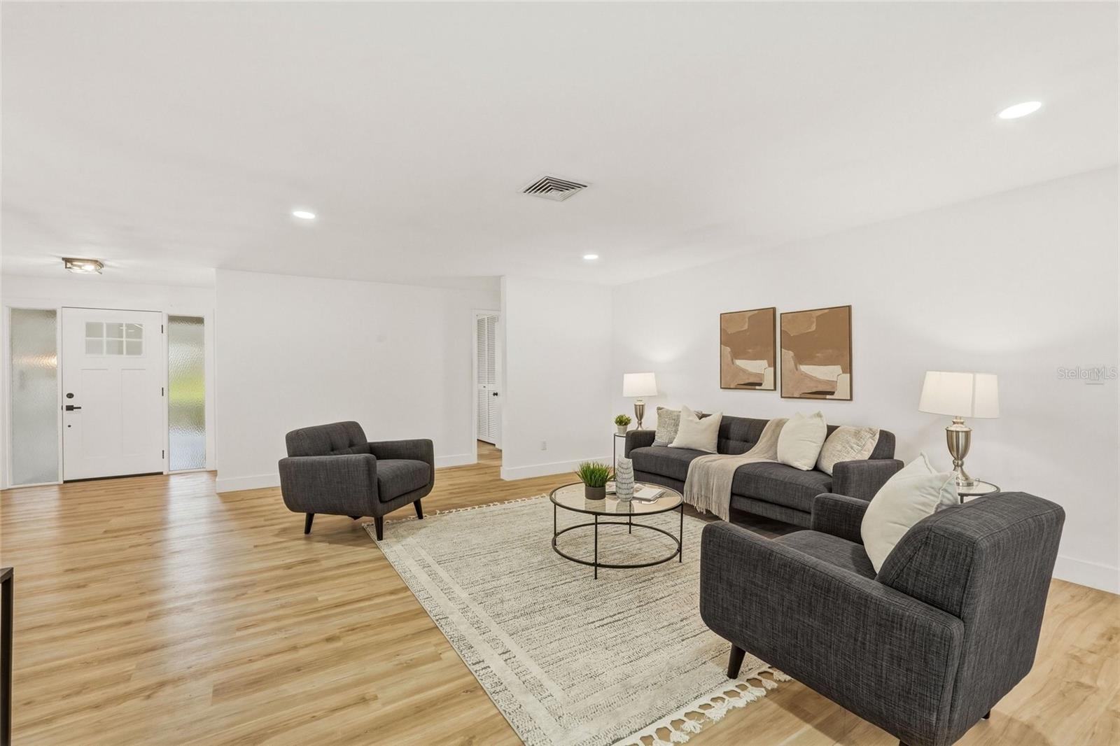 FAIRWAY ESTATES 7TH ADD - Residential