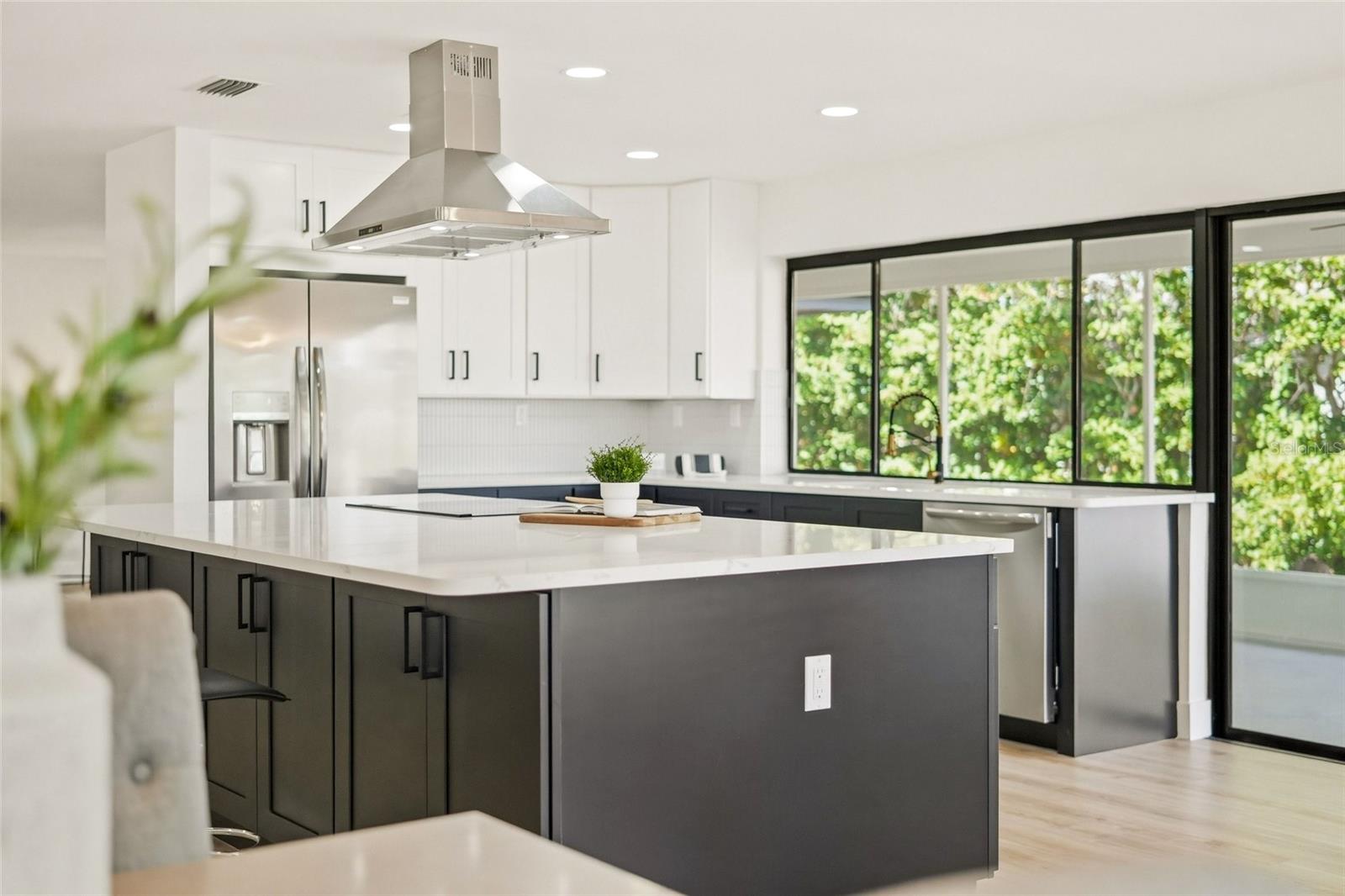 FAIRWAY ESTATES 7TH ADD - Residential