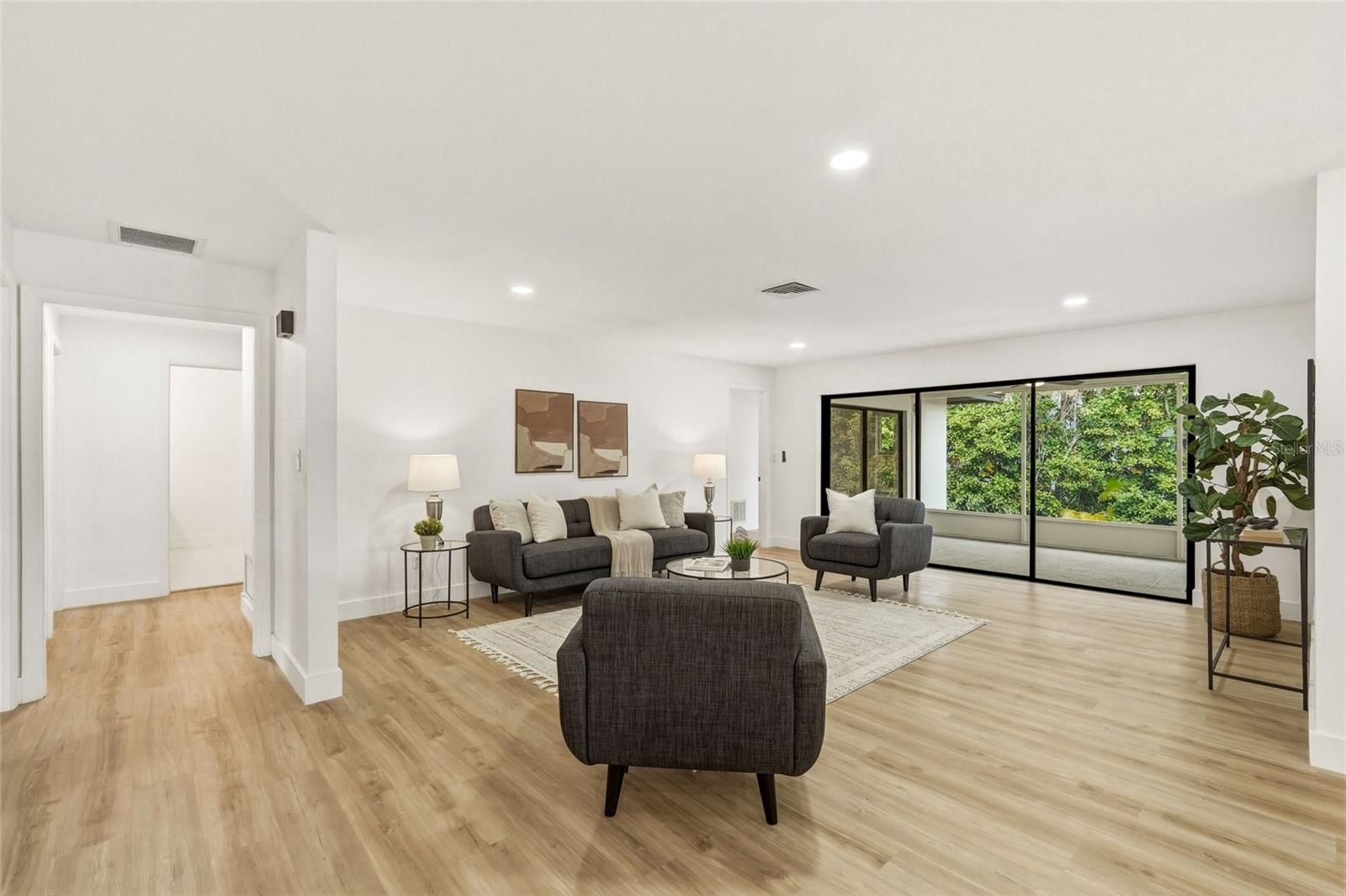 FAIRWAY ESTATES 7TH ADD - Residential