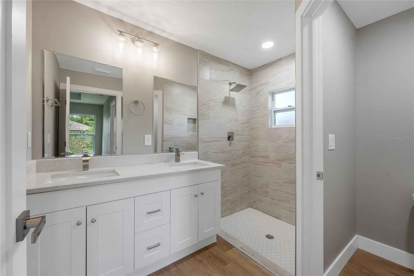 CITRUS SPGS UNIT 05 - Residential