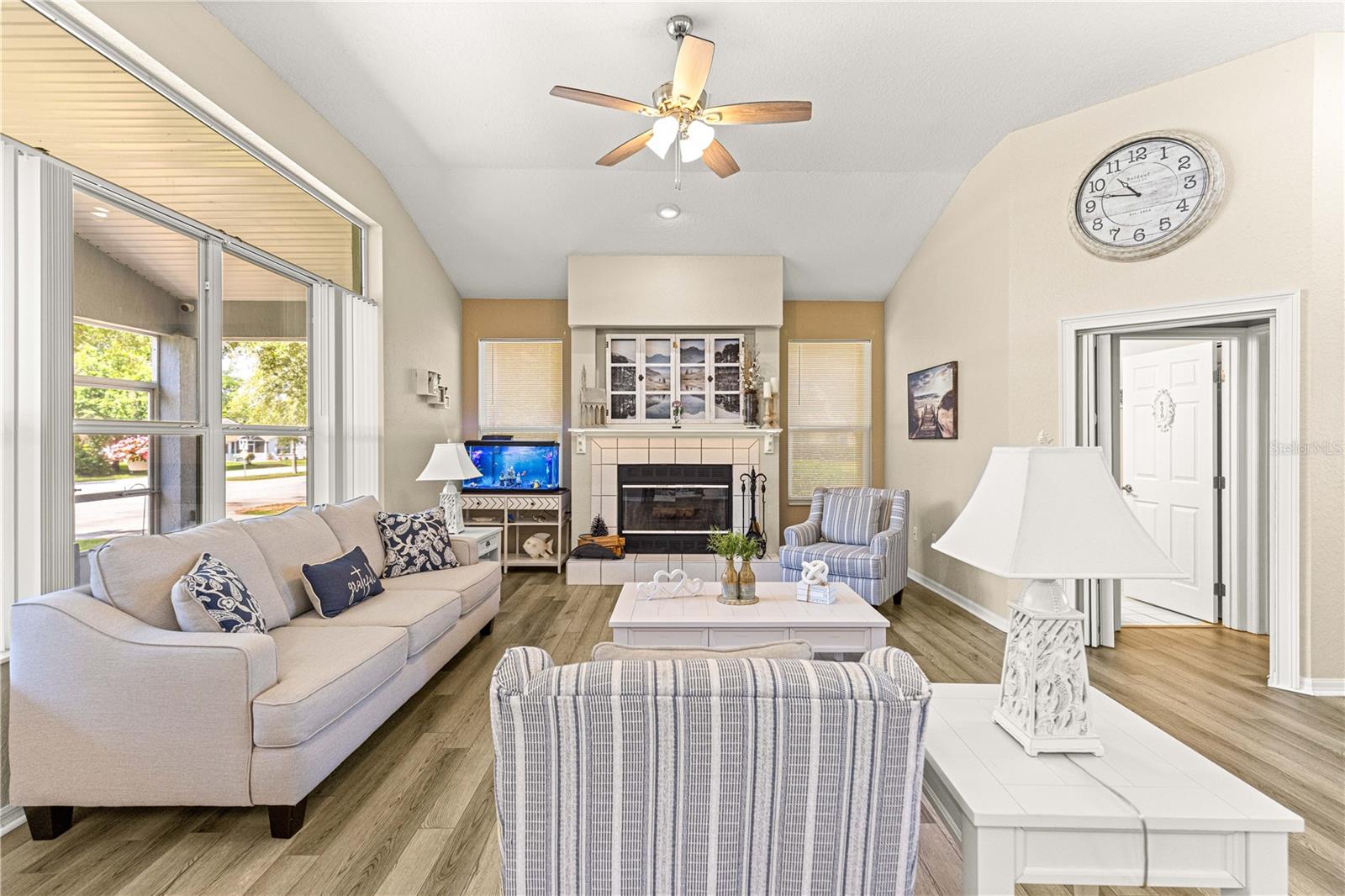 OAK RUN - Residential