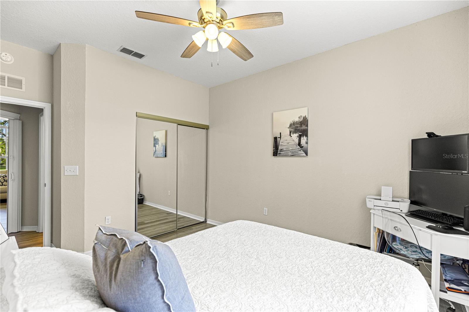 OAK RUN - Residential